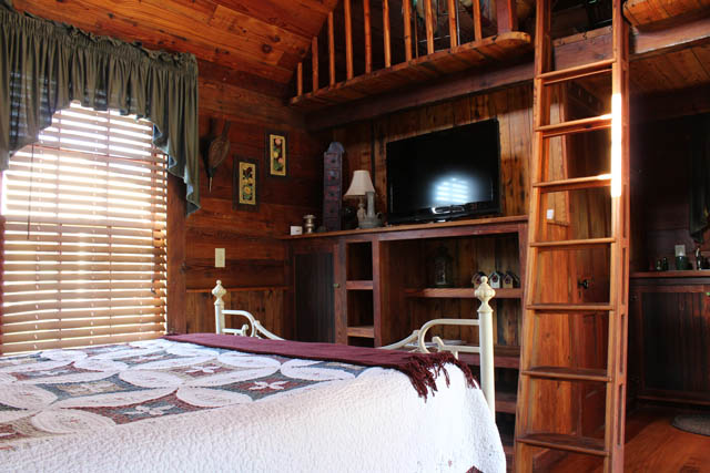 Silver Sycamore Bed & Breakfast 